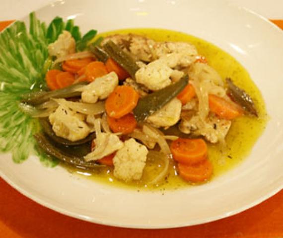 POLLO EN ESCABECHE