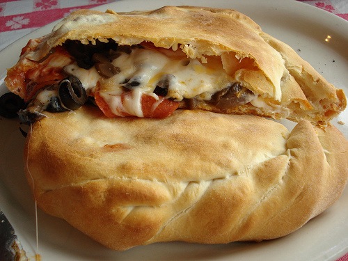 CALZONE NAPOLITANO