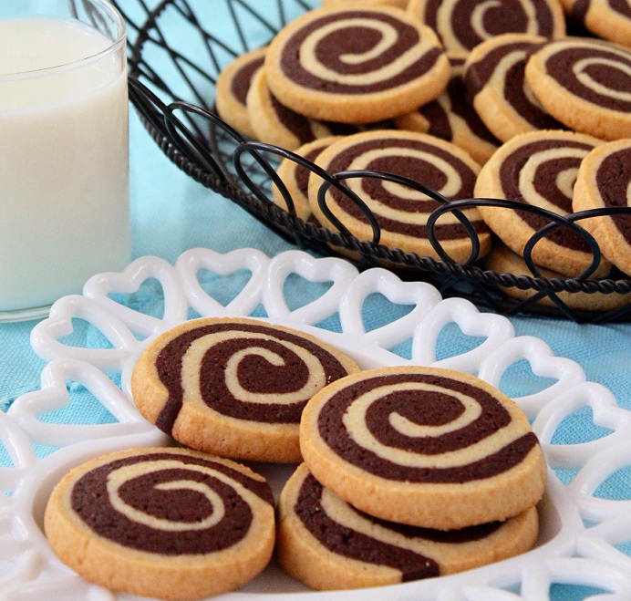 GALLETITAS DE CHOCOLATE Y VAINILLA